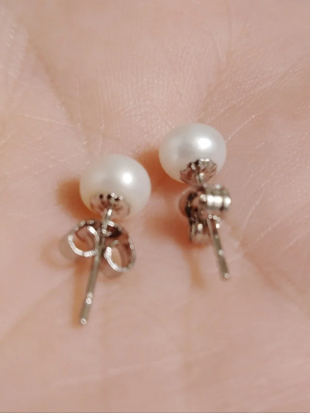 Estate 14k White Gold Natural Iridescent White 6/7mm Akoya Pearl Stud Earrings